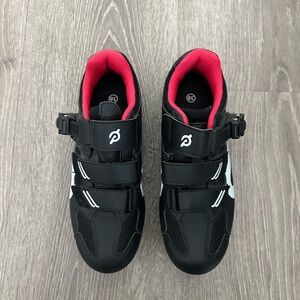 Peloton Size 38 Shoes with clips